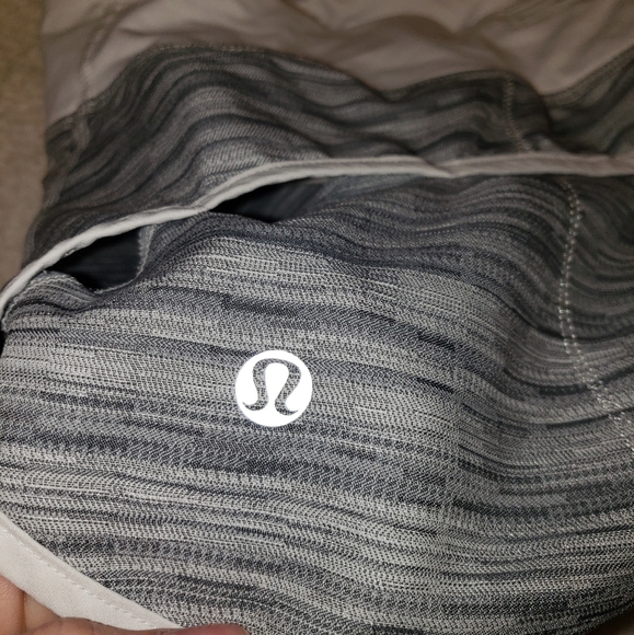 lulu🍋 speed up shorts! - Picture 3 of 5